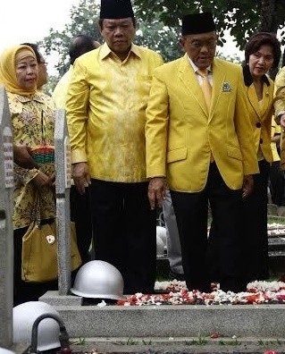 Pendukung Ical Rontok, 80% DPD Loncat ke Agung Pendukung Ical Rontok, 80% DPD Loncat ke Agung