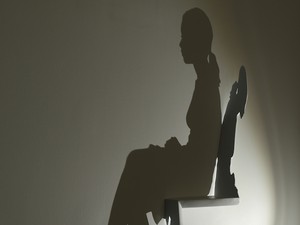 Seram! Patung Kayu Karya Seniman Jepang Ini Seperti Hantu Wanita
