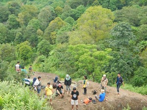 Ide Liburan Weekend Ini, Hiking ke Gunung Munara Bogor