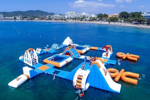 Ke Ibiza Jangan Cuma Dugem, Bakal Ada Taman Bermain Terapung