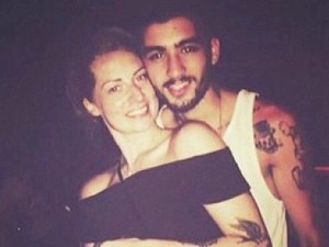 Beredar Foto Zayn Malik Mesra dengan Perempuan Lain