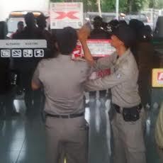 Minimarket ini Ditutup Paksa Satpol PP