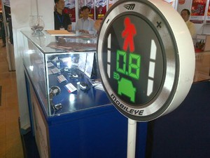 Mobileye, Alat Pencegah Tabrakan yang Bisa Dipasang di Mobil Anda