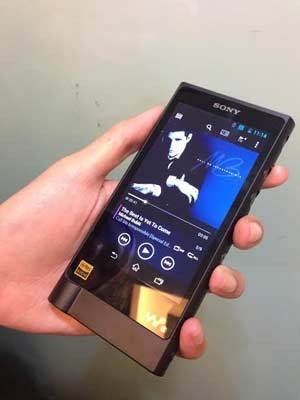Sony Walkman NW ZX2 (adi/detikINET) Sony Walkman NW ZX2 (adi/detikINET)