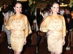 Pretty in Gold, Julie Estelle