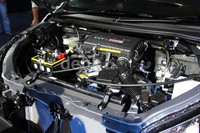 Menggunakan mesin 1.500 cc DOHC teknologi VVT-I, mobil berkonsep adventure ini mampu menembus jalanan berair, licin, berbatu dan tanjakan. Rush terbaru ini hadir dengan 2 grade di antaranya Rush TRD (AT dan MT) dan Rush G (AT dan MT).