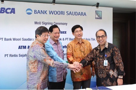 Bca Kerjasama Dengan Bank Woori Saudara Terbitkan Flazz