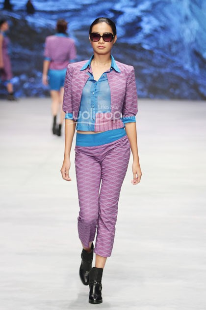 Colourful Banyuwangi by Priscilla Saputro Novum Etno. Indonesia Fashion Week 2015 at Jakarta Convention Center. Senayan. Jakarta. [Foto: Mohammad Abduh/Wolipop]