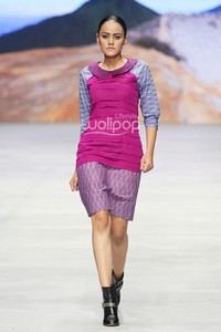 Colourful Banyuwangi by Priscilla Saputro Novum Etno. Indonesia Fashion Week 2015 at Jakarta Convention Center. Senayan. Jakarta. [Foto: Mohammad Abduh/Wolipop]
