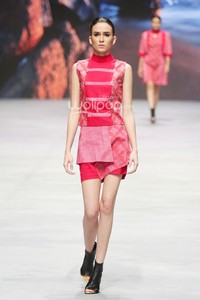 Colourful Banyuwangi by Priscilla Saputro Novum Etno. Indonesia Fashion Week 2015 at Jakarta Convention Center. Senayan. Jakarta. [Foto: Mohammad Abduh/Wolipop]