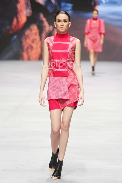 Colourful Banyuwangi by Priscilla Saputro Novum Etno. Indonesia Fashion Week 2015 at Jakarta Convention Center. Senayan. Jakarta. [Foto: Mohammad Abduh/Wolipop]