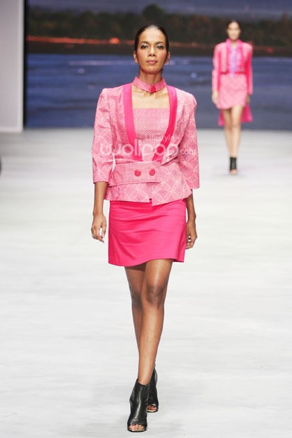 Colourful Banyuwangi by Priscilla Saputro Novum Etno. Indonesia Fashion Week 2015 at Jakarta Convention Center. Senayan. Jakarta. [Foto: Mohammad Abduh/Wolipop]