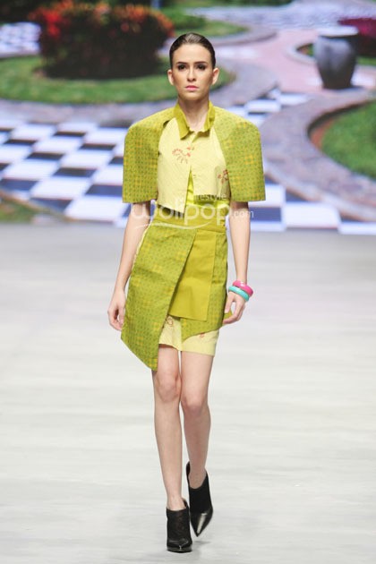 Colourful Banyuwangi by Priscilla Saputro Novum Etno. Indonesia Fashion Week 2015 at Jakarta Convention Center. Senayan. Jakarta. [Foto: Mohammad Abduh/Wolipop]