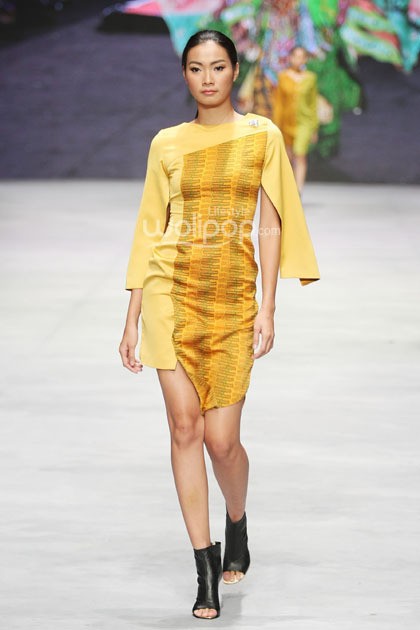 Colourful Banyuwangi by Priscilla Saputro Novum Etno. Indonesia Fashion Week 2015 at Jakarta Convention Center. Senayan. Jakarta. [Foto: Mohammad Abduh/Wolipop]