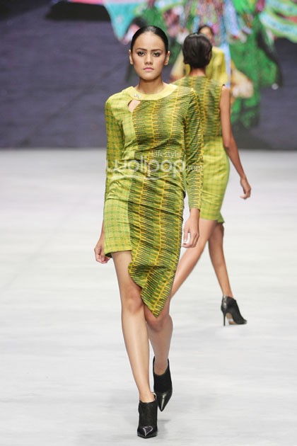 Colourful Banyuwangi by Priscilla Saputro Novum Etno. Indonesia Fashion Week 2015 at Jakarta Convention Center. Senayan. Jakarta. [Foto: Mohammad Abduh/Wolipop]