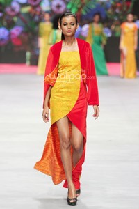 Colourful Banyuwangi by Priscilla Saputro Novum Etno. Indonesia Fashion Week 2015 at Jakarta Convention Center. Senayan. Jakarta. [Foto: Mohammad Abduh/Wolipop]