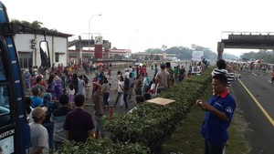 Sebab Demo di Tol Jagorawi: Warga Minta Jembatan Penyeberangan Diperbaiki