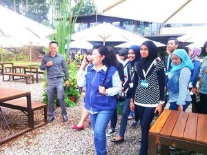 Reaksi Ani Yudhoyono yang Jadi Seleb Instagram