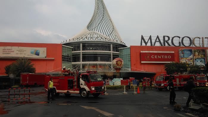 Pemadam Api di Margo City Muncul dari Kamar  Mandi  Tempat 