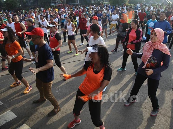 Senam Pagi Bersama di Hari Bebas Kendaraan