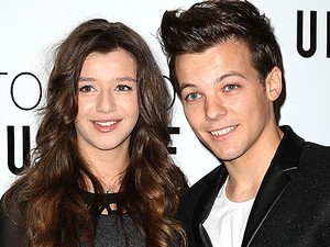 Hiks! Louis One Direction Putus dengan Kekasihnya