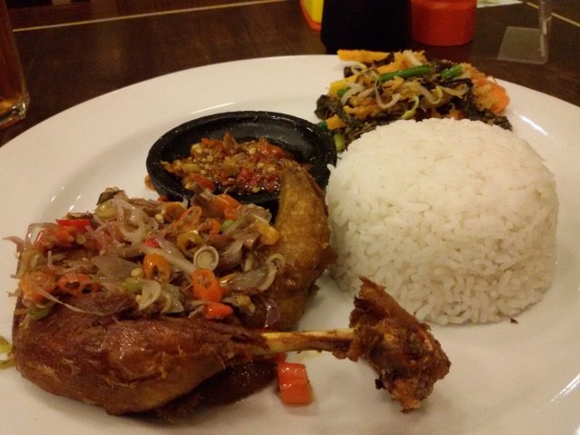 Bebek Goreng a la Bali yang Renyah Gurih Bisa Dibuat Sendiri dengan Cara Ini