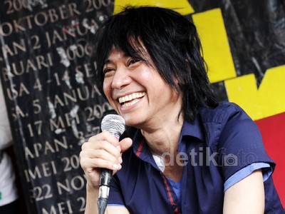 Abdee Sakit, Slank Tetap Kompak