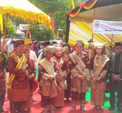 Ketua DPD Irman Gusman Dianugerahi Gelar Sangsako Adat