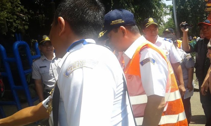 Jonan Sidak Bus di Terminal Kampung Rambutan, Dari 19 Hanya 1 Bus yang Laik Jalan