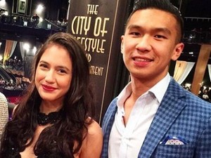 Pevita Pearce Dikabarkan Telah Dilamar oleh Anak Bos Blue Bird