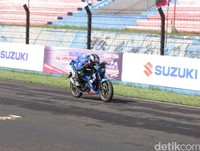 Balap yang dilaksanakan selama 8 lap di lintasan sepanjang 4.12 kilometer sebanyak 2 race akan menentukan 2 pebalap dengan poin tertinggi untuk lolos mengikuti Suzuki Asian Challenge 2015. Penentuan pebalap ke-3 ditentukan melalui Race 3 yang diadakan setelahnya.