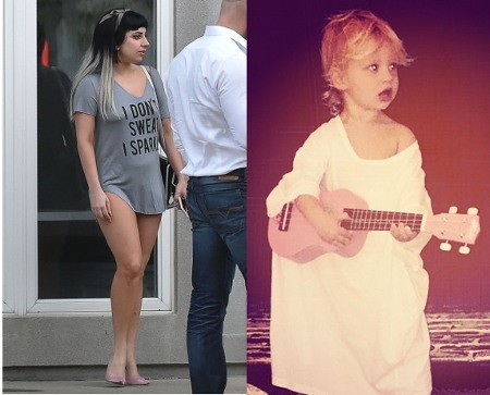 Ups... Lady Gaga Tak Kenakan Bra dan Celana, Jessica Simpson Pamer Kelucuan Anak