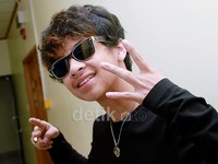 Bastian mengatakan, ia memotong rambutnya atas permintaan sang ayah. Pool/Gus Mun/detikFoto.