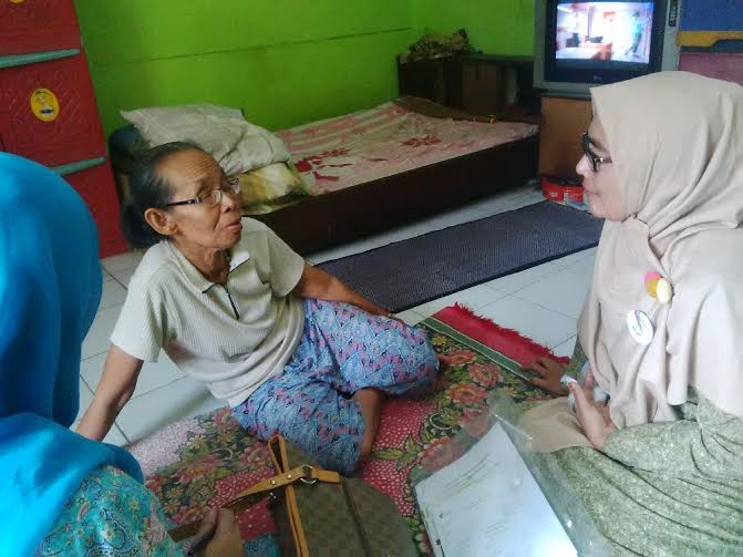 Begini Aksi Ketuk Pintu Para Kader Saat Sosialisasikan Penyakit TB