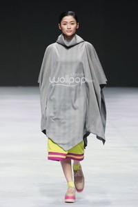 KLE by Kleting Titis Wigati Fall/Winter 2015. Lauriel Fearless. Indonesia Fashion Week 2015 at Jakarta Convention Center. Senayan. Jakarta. [Foto: Mohammad Abduh/Wolipop]