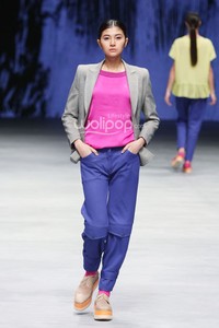 KLE by Kleting Titis Wigati Fall/Winter 2015. Lauriel Fearless. Indonesia Fashion Week 2015 at Jakarta Convention Center. Senayan. Jakarta. [Foto: Mohammad Abduh/Wolipop]