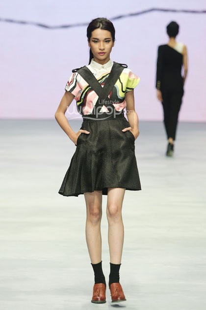 Rinda Salmun Elevation. Lauriel Fearless. Indonesia Fashion Week 2015 at Jakarta Convention Center. Senayan. Jakarta. [Foto: Mohammad Abduh/Wolipop]