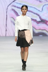 Rinda Salmun Elevation. Lauriel Fearless. Indonesia Fashion Week 2015 at Jakarta Convention Center. Senayan. Jakarta. [Foto: Mohammad Abduh/Wolipop]