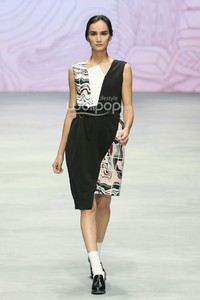 Rinda Salmun Elevation. Lauriel Fearless. Indonesia Fashion Week 2015 at Jakarta Convention Center. Senayan. Jakarta. [Foto: Mohammad Abduh/Wolipop]