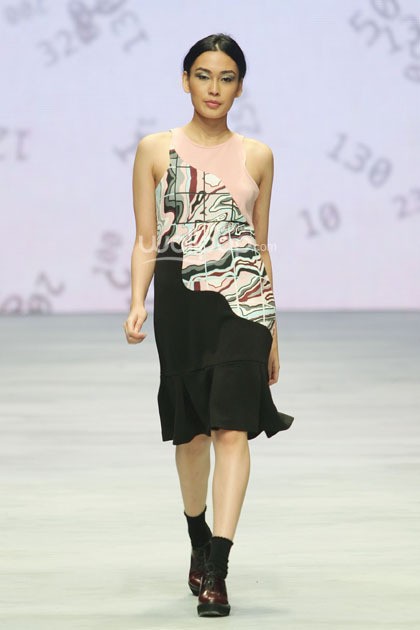 Rinda Salmun Elevation. Lauriel Fearless. Indonesia Fashion Week 2015 at Jakarta Convention Center. Senayan. Jakarta. [Foto: Mohammad Abduh/Wolipop]