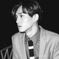 Rambut Belah Tengah ala Chen EXO di Teaser EXODUS