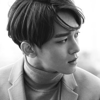 Rambut Belah Tengah ala Chen EXO di Teaser EXODUS