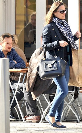 Pria Ini Kepergok Pandangi Bokong Pippa Middleton, Miley dan Patrick Mesra Lagi