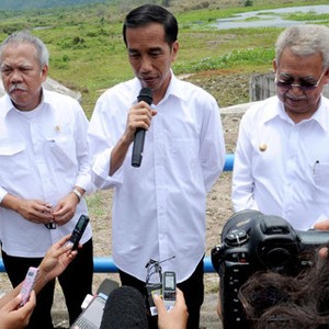 Jokowi Dipuji Berani Hapus Subsidi BBM, Tapi Harus Lanjutkan Reformasi