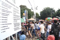 Ratusan Directioners dengan rapi memasuki area GBK.