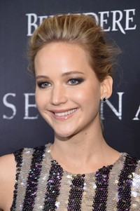 Senyum manis Jennifer Lawrence. Jamie McCarthy/Getty Images/detikFoto.