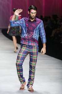 LENNOR by Lenny Agustin Artisanal City. Indonesia Fashion Week 2015 at Jakarta Convention Center. Senayan. Jakarta. [Foto: Mohammad Abduh/Wolipop]