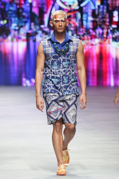 LENNOR by Lenny Agustin Artisanal City. Indonesia Fashion Week 2015 at Jakarta Convention Center. Senayan. Jakarta. [Foto: Mohammad Abduh/Wolipop]