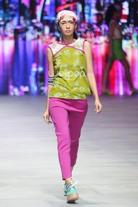 LENNOR by Lenny Agustin Artisanal City. Indonesia Fashion Week 2015 at Jakarta Convention Center. Senayan. Jakarta. [Foto: Mohammad Abduh/Wolipop]