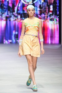 LENNOR by Lenny Agustin Artisanal City. Indonesia Fashion Week 2015 at Jakarta Convention Center. Senayan. Jakarta. [Foto: Mohammad Abduh/Wolipop]